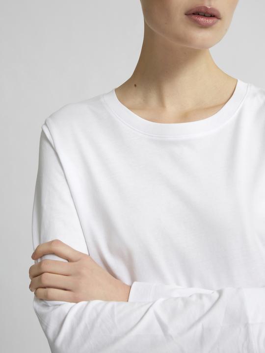 Actual product image Selected Round neck longsleeve (XS)