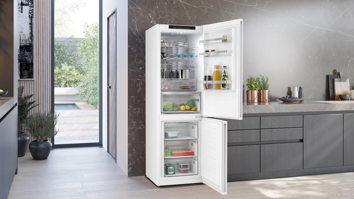Produktbild Siemens KG36NVWCG, free-standing fridge-freezer with freezer at bottom (321 l)