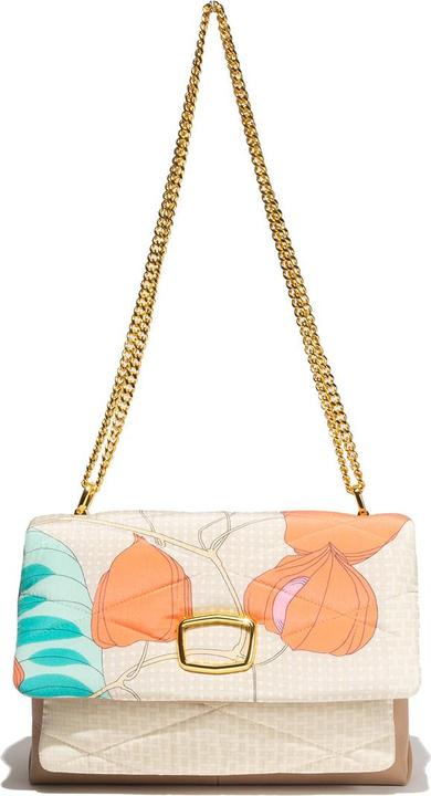 Actual product image MM33 Carre on dreamy flowers