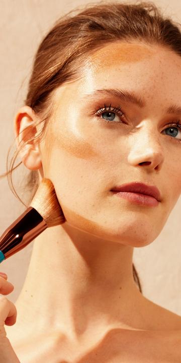 Immagine prodotto St. Tropez - Tantour & Applicator Brush (Correttore)