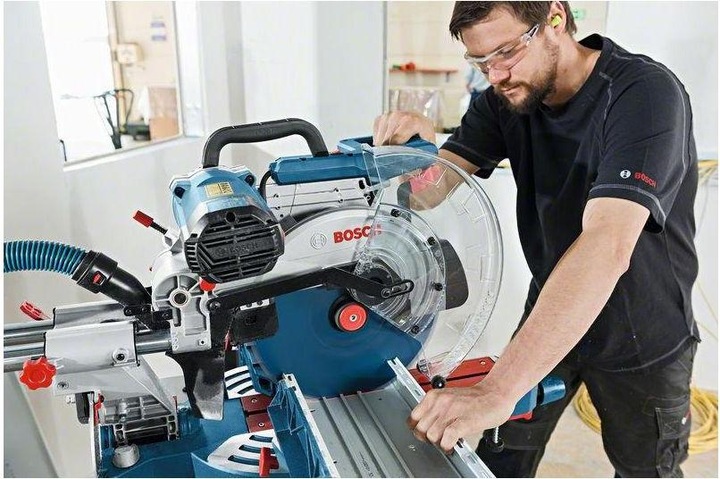 Actual product image Bosch Professional Gcm 12 Sde