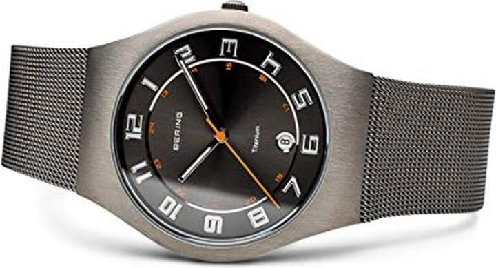 Produktbild Bering Titanium (Analoguhr, 37 mm)