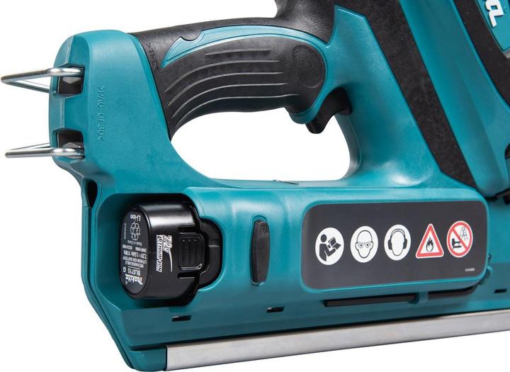 Actual product image Makita 7.2 V Battery Gas Nailer GN900SE