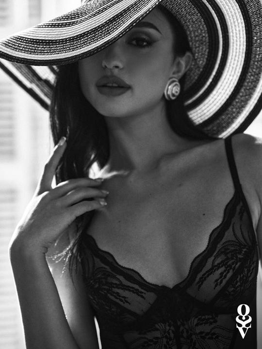 Produktbild Obsessive Exquisite Perisia Schrittloser Body Schwarz (XS)