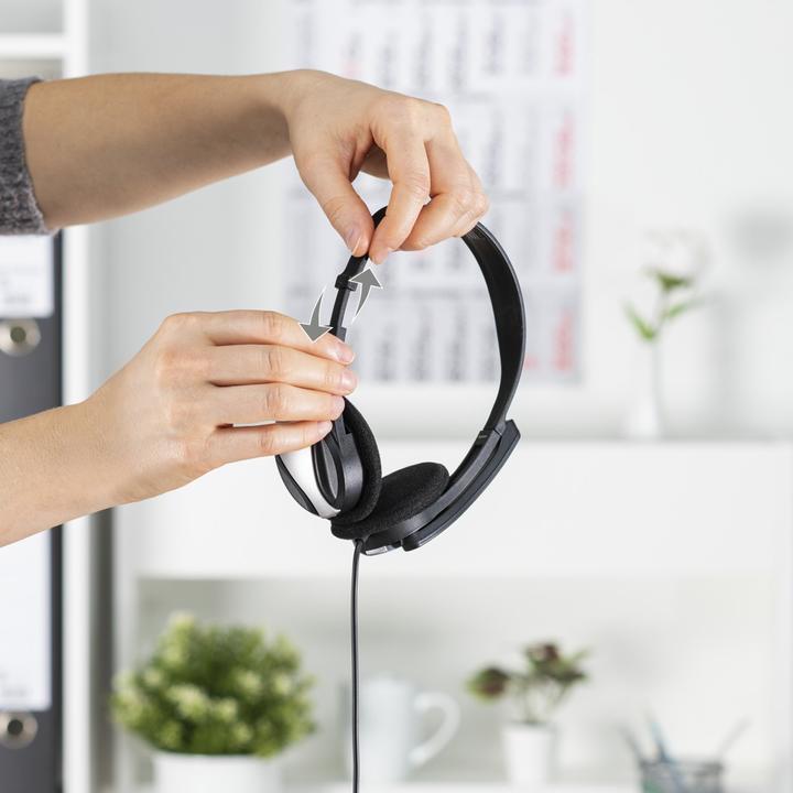 Actual product image Hama Essential HS 200 (Cable)