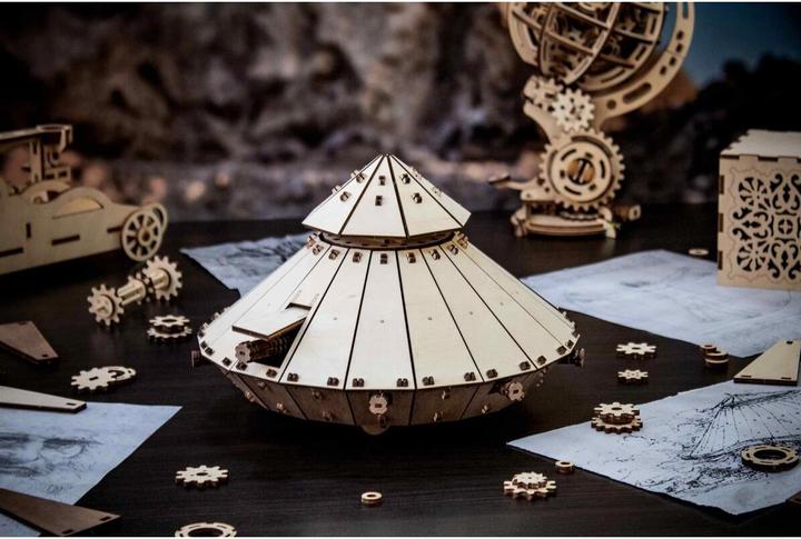 Actual product image Eco Wood Art DaVinci Tank