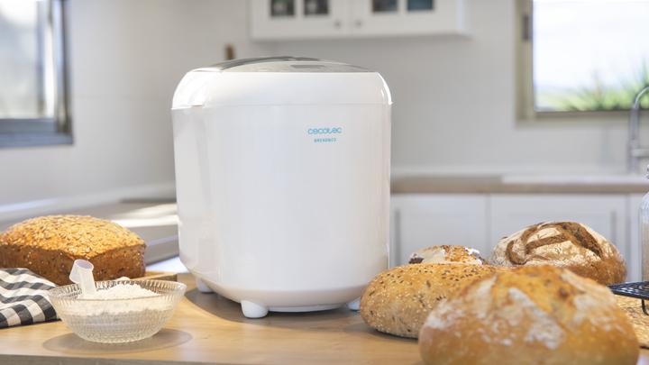 Actual product image Cecotec Bread&Co