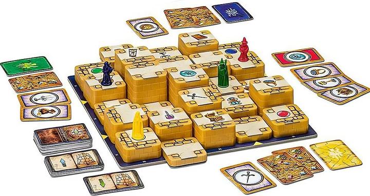 Actual product image Ravensburger The Crazy Labyrinth (English, French, German, Italian, 2 - 4 Players)
