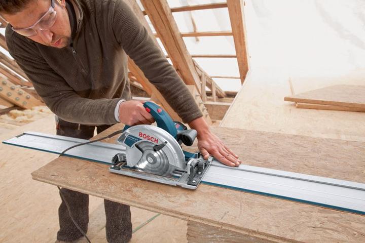 Produktbild Bosch Professional Handkreissäge GKS 65 GCE, im Karton