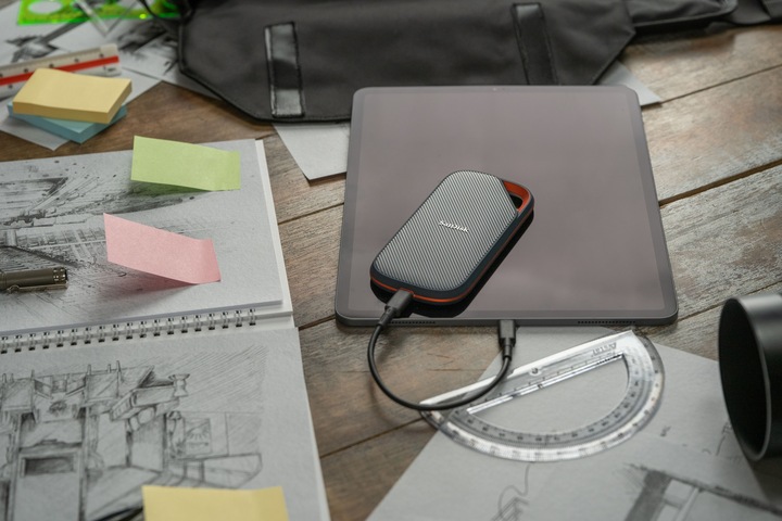Produktbild SanDisk Extreme PRO mit USB4 (4000 GB)