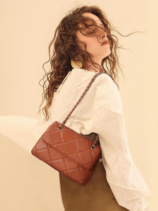 Produktbild Only-Bags.Store Umhängetasche Elegante Handytasche Gesteppte Handtasche