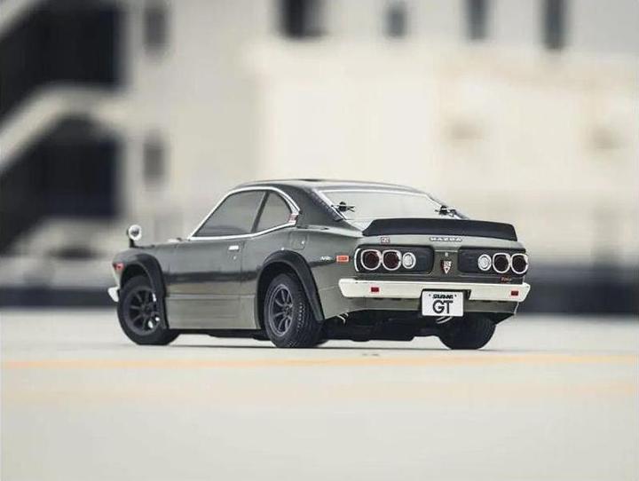 Image du produit Kyosho Voiture de tourisme Fazer MK2 Mazda Savanna RX-3 1972 ARTR, 1:10 (Presque prêt à être conduite)