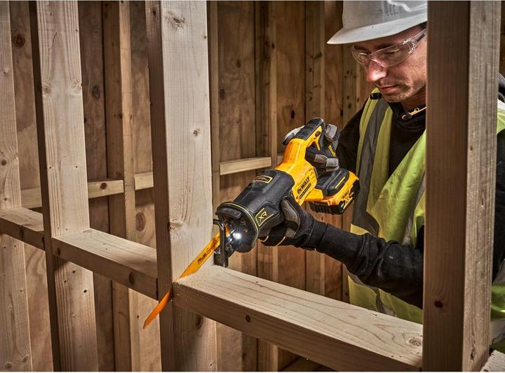 Actual product image DeWalt DCS382N-XJ