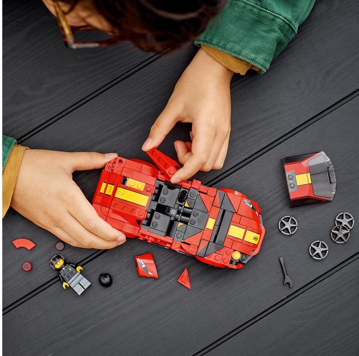 Actual product image LEGO Ferrari 812 Competizione (76914, LEGO Speed Champions)