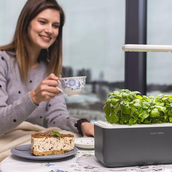 Actual product image Click and Grow Smart Garden 3 (31.50 cm)