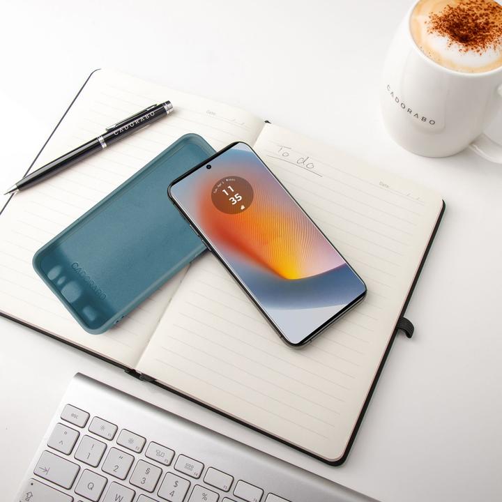 Produktbild Cadorabo Hülle für Motorola Moto Edge 50 Fusion im Liquid Case Design (Motorola Edge 50)