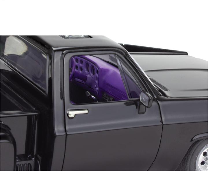 Actual product image Revell '77 Chevy® Street Pickup
