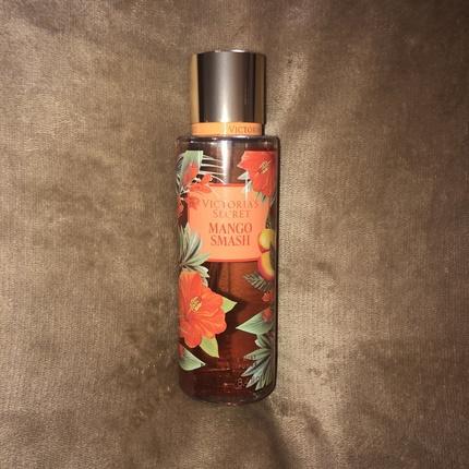 Actual product image Victoria's Secret Mango Smash (250 ml, Body & hair fragrance spray)