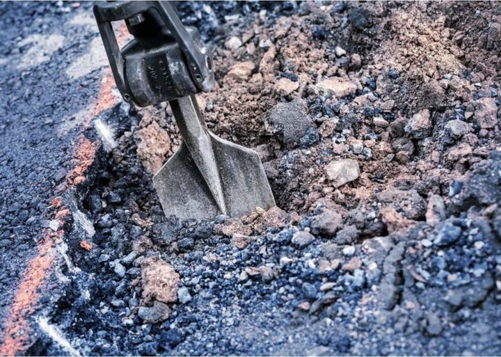 Produktbild Bosch Professional Zubehör PRO HEX 28-4C Spatmeissel, gerundet, 135 x 400 mm (135 mm)