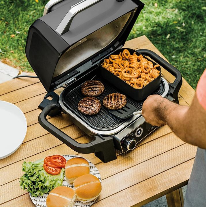 Actual product image Ninja Woodfire Outdoor Grill (2.40 kW)