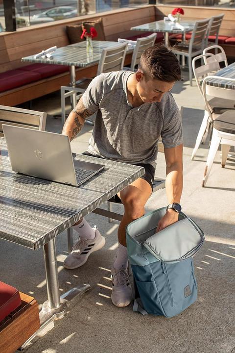 Actual product image Deuter UP Stockholm (22 l)