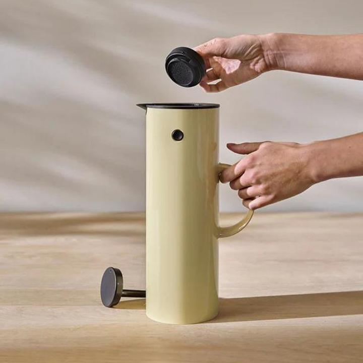 Image du produit Stelton EM77 Verseuse isolante 1 litre mellow yellow (1 l)
