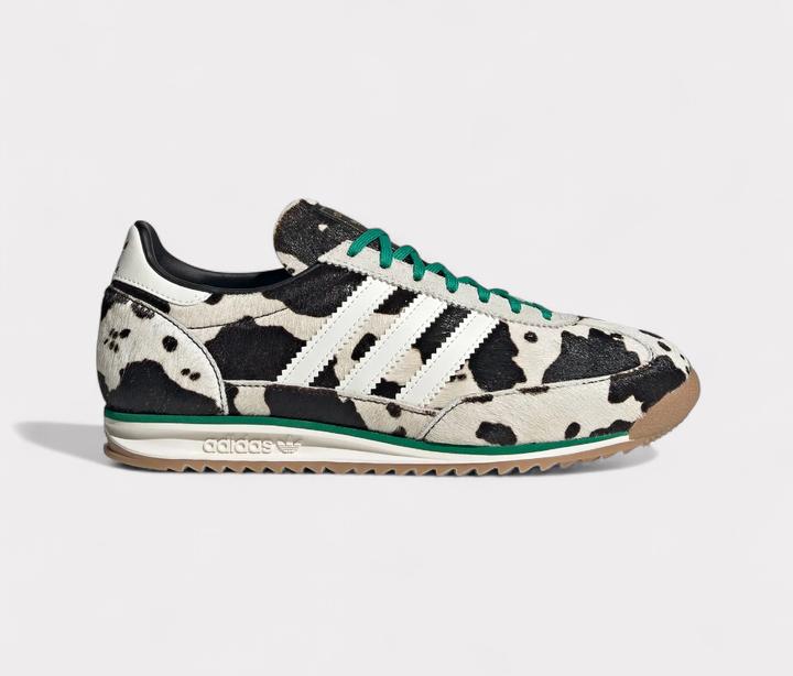 Bianco sporco, Campo verde, Core Black