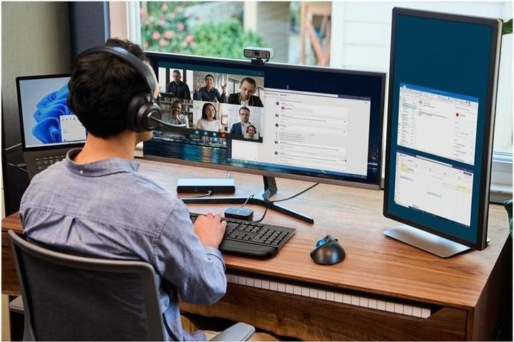 Actual product image Kensington KB100S EQ KEYBOARD - (DE, Cable)