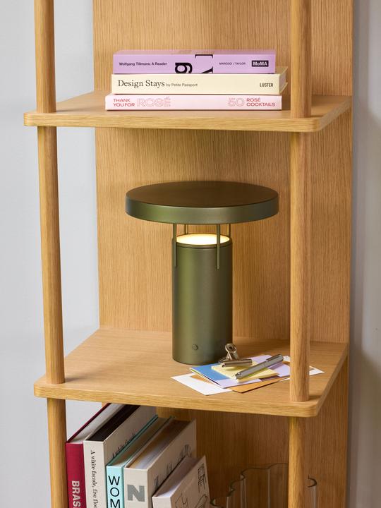 Image du produit Hübsch BringMe Tragbare Lampe Metallic Dunkelgrün