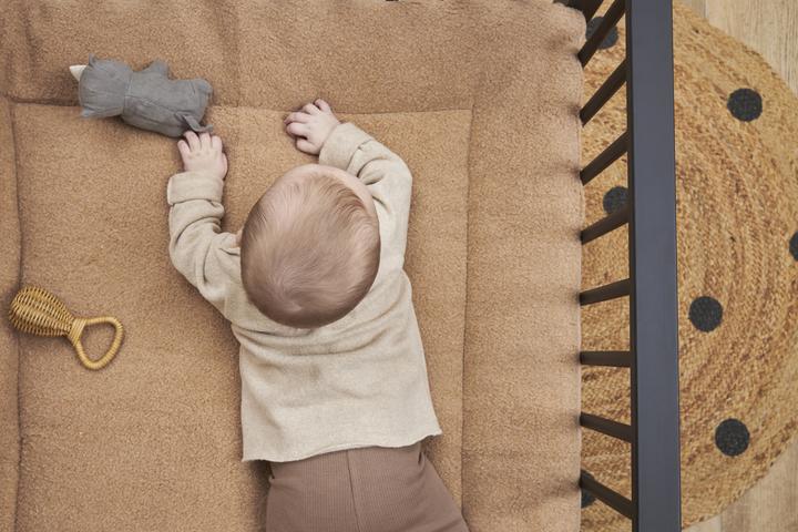 Produktbild Meyco bouclé Laufgittereinlage uni toffee (80 cm, 100 cm)