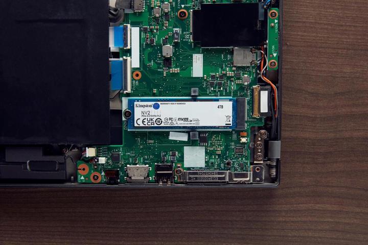 Immagine prodotto Kingston NV2 (4000 GB, M.2 2280)