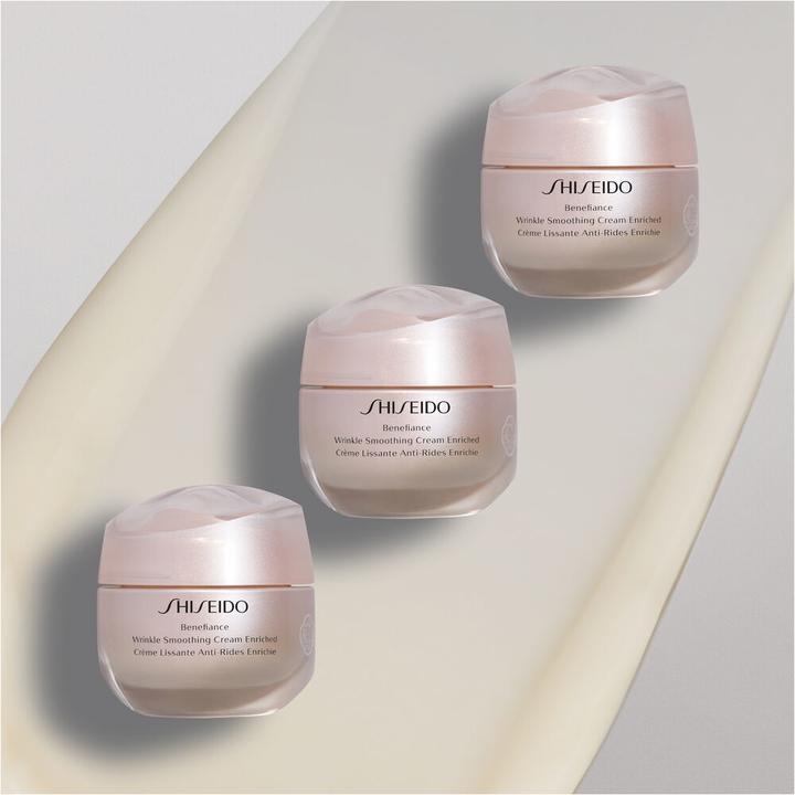 Immagine prodotto Shiseido Crema lisciante arricchita con una crema lisciante per le rughe (75 ml, Crema da giorno)