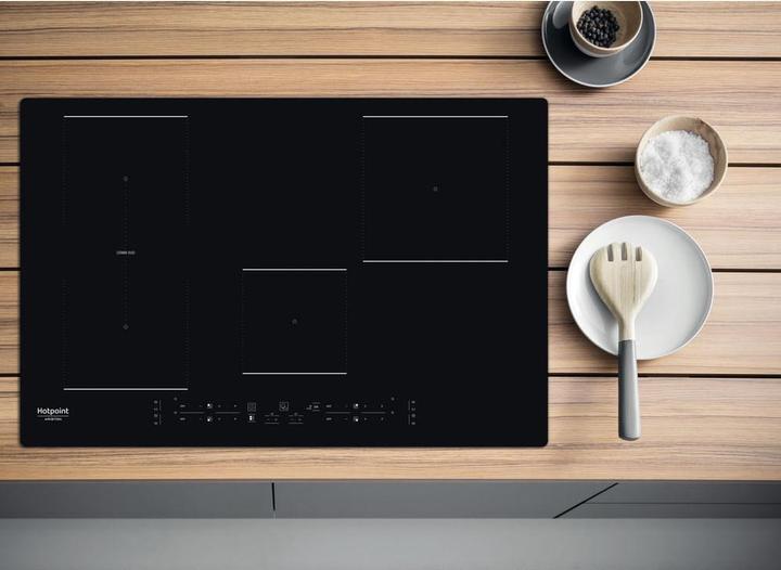 Actual product image Hotpoint HB 0577B NE (77 cm, Induction hob)