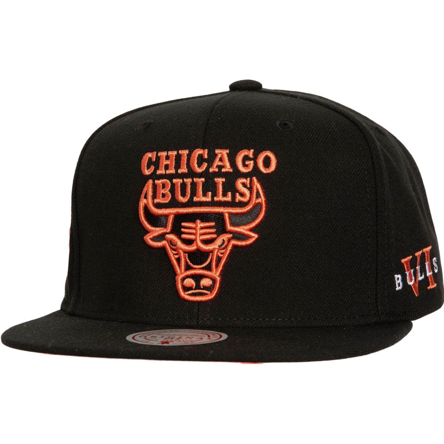 Mitchell & Ness, Herren, Cap, Snapback Cap - CORE VI Chicago Bulls, Schwarz, (One Size)