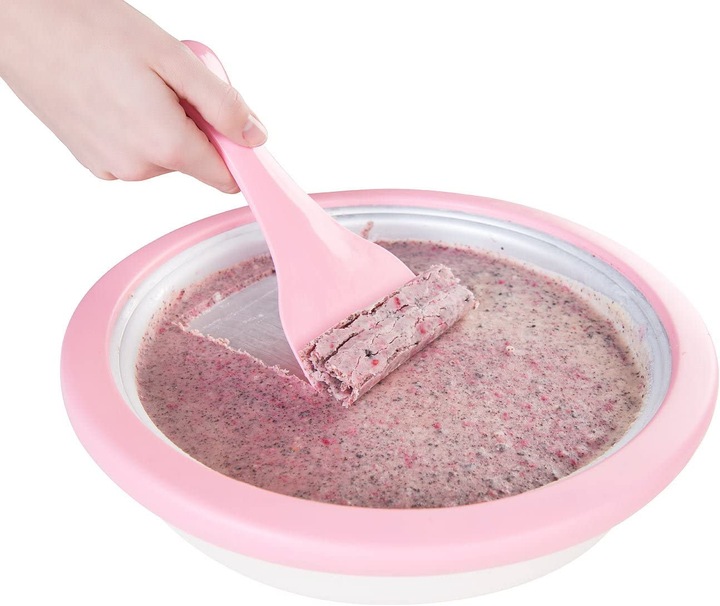 Actual product image Tokio Kitchenware Set of 2 ice cream teppanyaki plates to prepare Ice Cream Rolls.