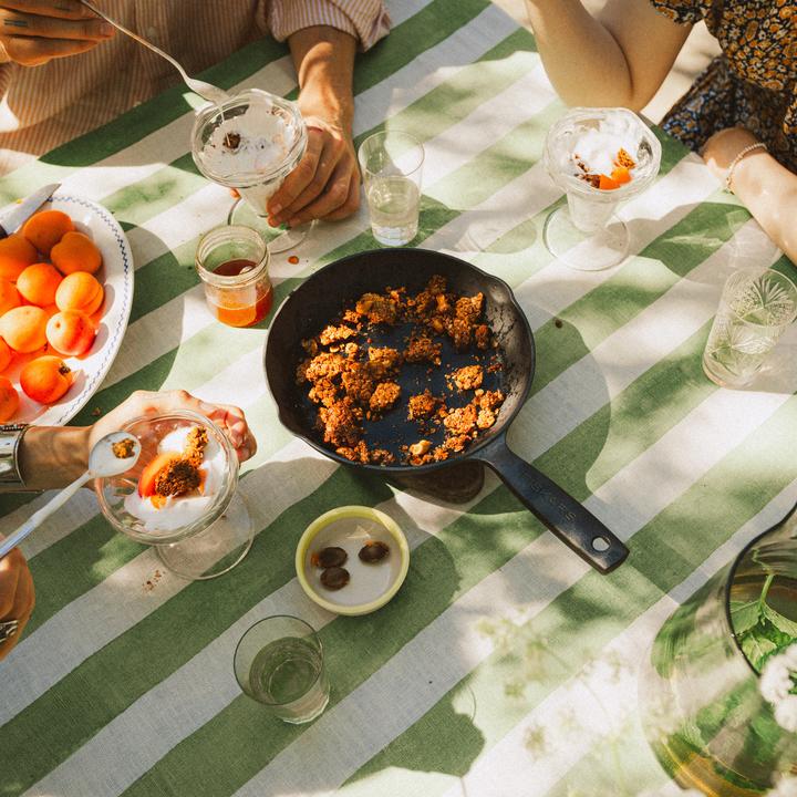 Produktbild Fiskars CREA 1075700 (24 cm, Bratpfanne, Gusseisen)
