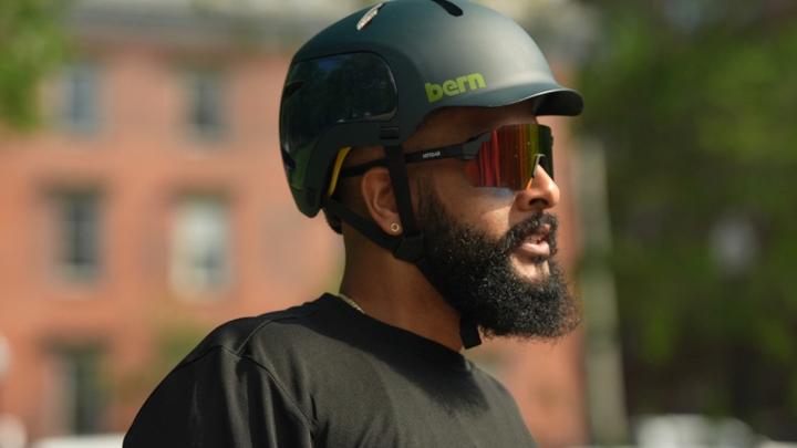 Actual product image Bern Watts 2.0 Mips (52 - 55 cm)