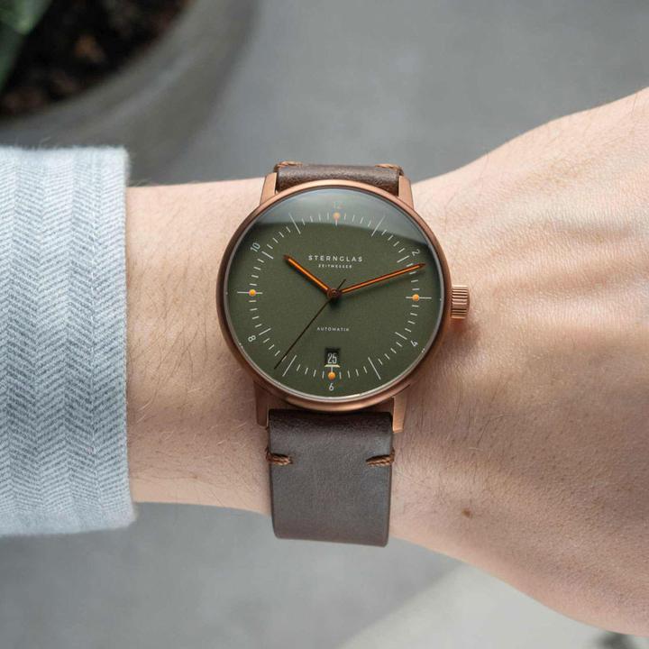 Actual product image Sternglas S02-NA35-VI17 (Analogue wristwatch, 38 mm)