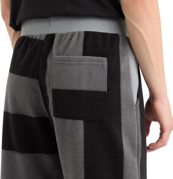 Actual product image Umbro Mens Multi Stripe Panelled Shorts (M)