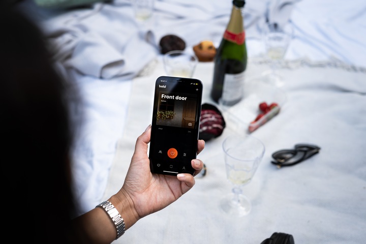 Actual product image Bold Garden SX-33 (Smartphone)