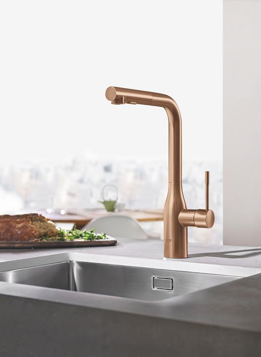 Immagine prodotto Grohe Miscelatore da cucina con doccetta Essence New warm sunset spazzolato 30270
