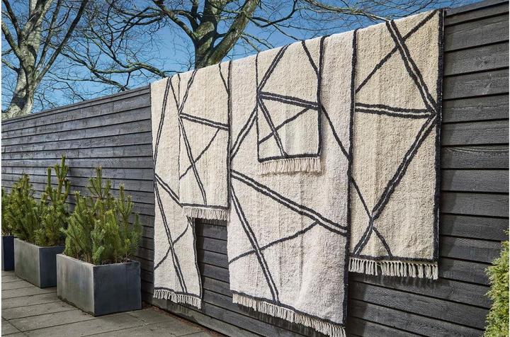 Actual product image Villa Collection Villa Carpet Natural Black 180x120 (120 x 180 cm)