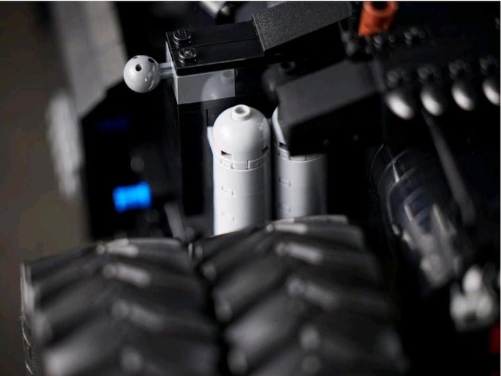 Image du produit LEGO Batmobile Tumbler (76240, LEGO DC, LEGO difficiles à trouver)