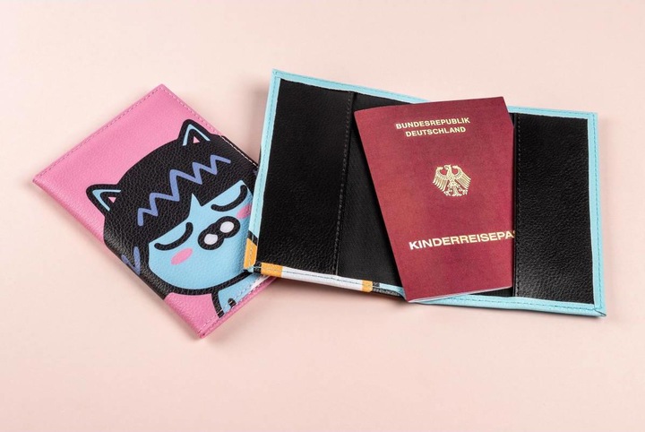Actual product image Walther Design ID Card Case Kids 14x9,5 for EU-/Passport (1 x)