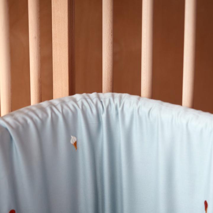 Produktbild Filibabba Bettumrandung – Cool Summer Stickerei – Pearl Blue (30 cm, 30 cm)