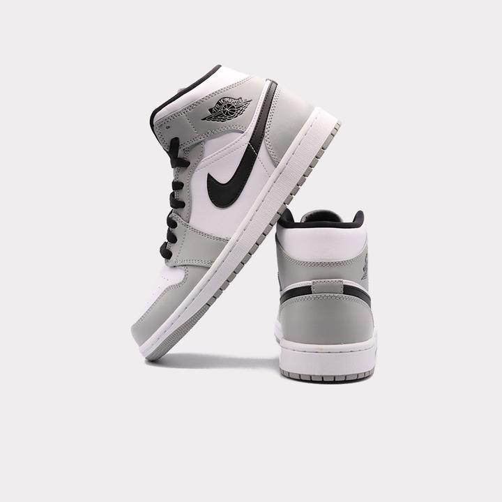 Image du produit Nike Air Jordan 1 (44)