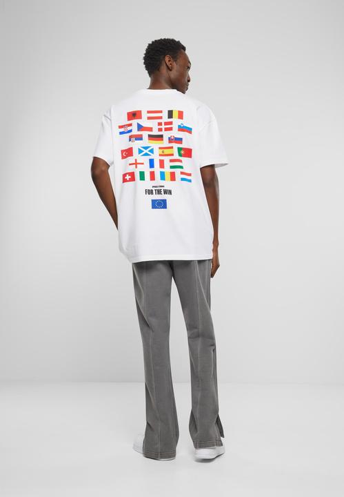 Actual product image Urban Classics UP24 Heavy Oversize Tee - 139541 (XS)