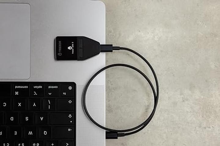 Produktbild Trezor Safe 3 - Stellar Silver (Bitcoin, Cardano, Ethereum Classic)
