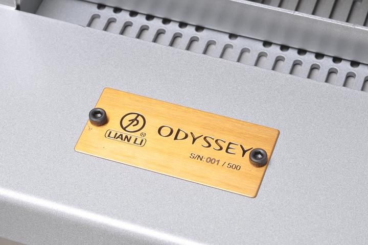 Actual product image Lian-Li PC-Y6A Odyssey Yacht Mini-ITX Case (Mini-ITX)