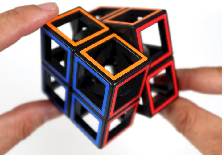 Actual product image Recent Toys Hollow Two by Two from 14 years, 1 player, puzzle game, logic trainer (French, German, 1 Players)